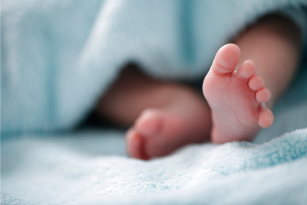 Image of a newborn baby's feet